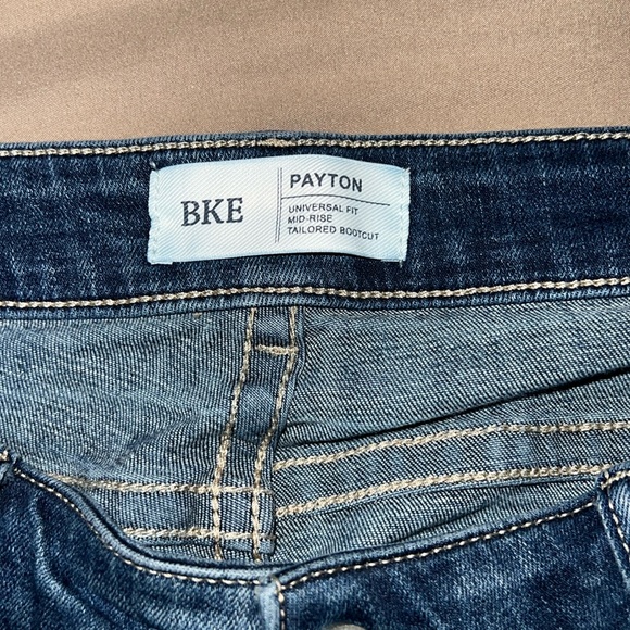 Women’s BKE Payton boot cut mid rise jeans - Picture 3 of 4